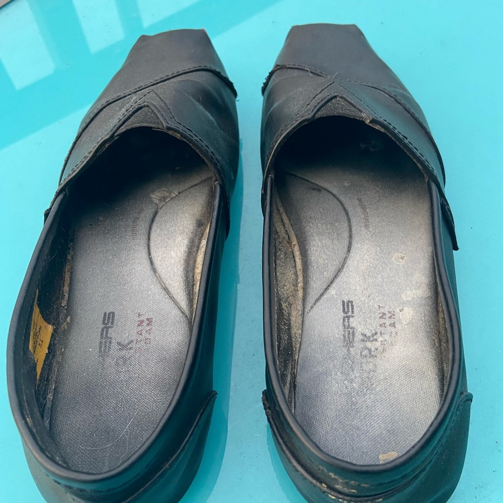 Skechers Black Slip-On Loafers: USED/PRE-OWNED/WELL WORN/OLD - Picture 3 of 12